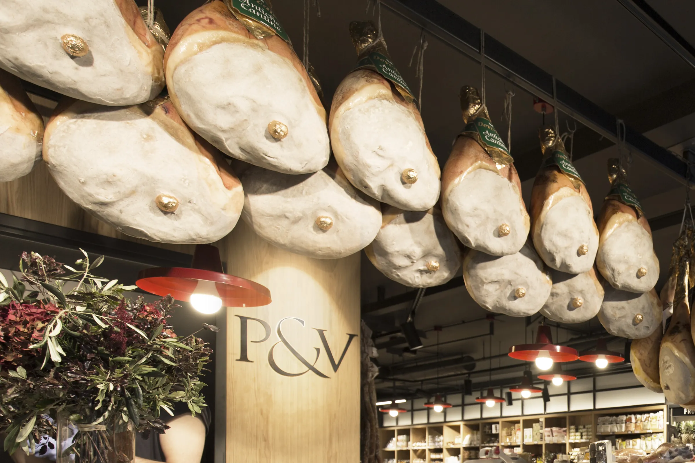 P&V London, Food & Beverage · Retail a London, U.K. — Studio Didea — Esposizione
