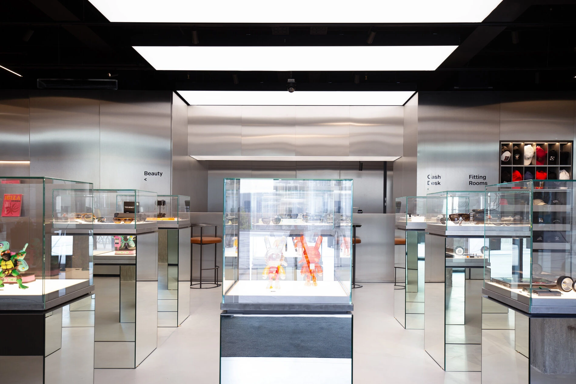 Super F#, Retail a St Julian's, Malta — Studio Didea — Sinergia
