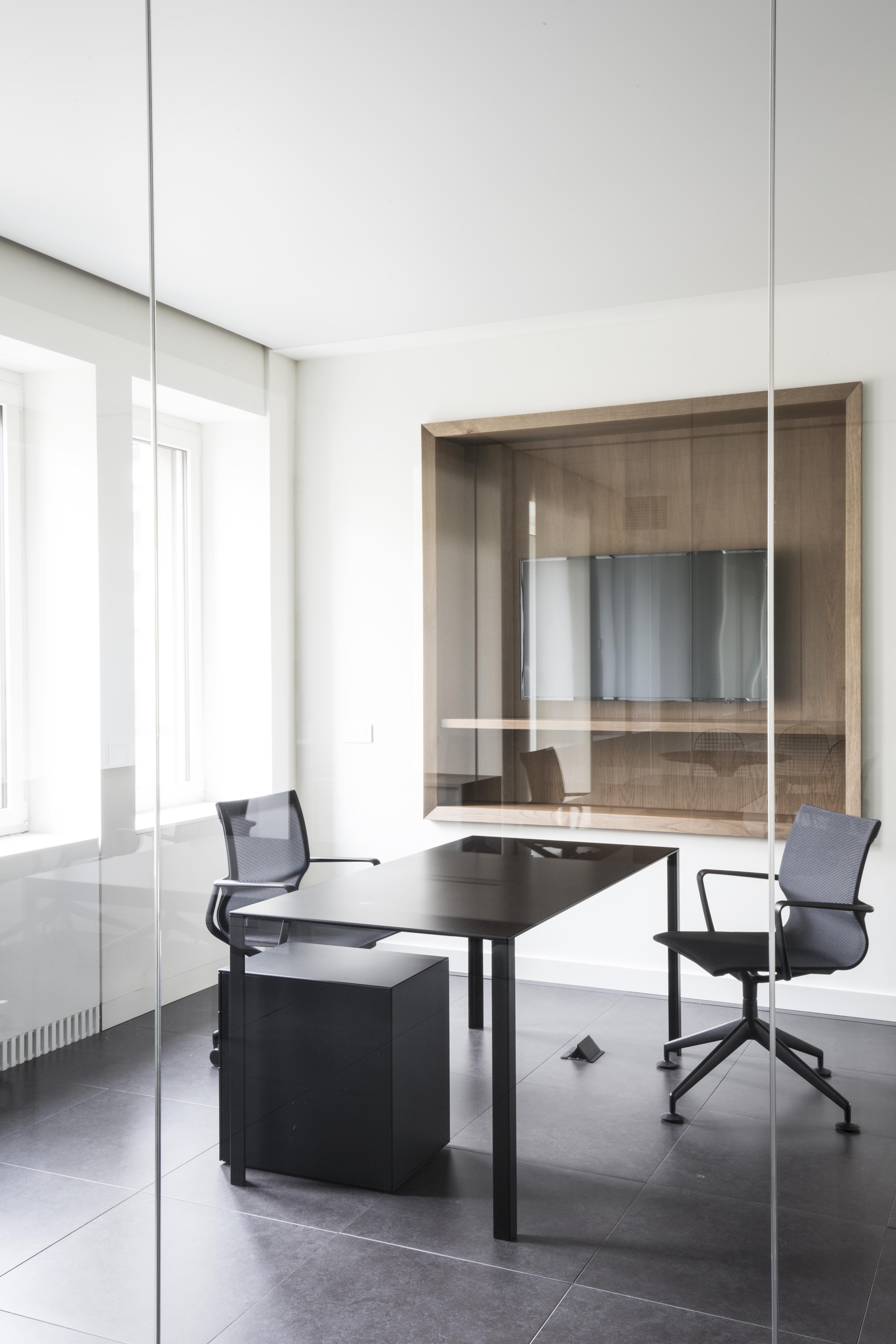 Lipari Consulting & Co. headquarters 27 Lipari Consulting & Co. headquarters 26